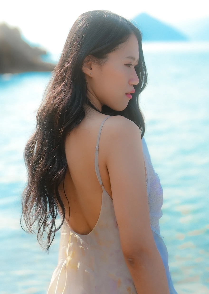 LAVIN AYAKO